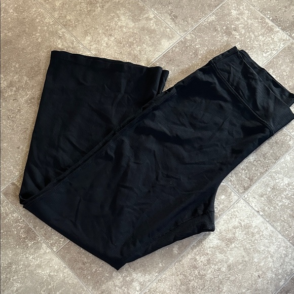 Old Navy Pants - Black Ribbed flare pants 2x old navy